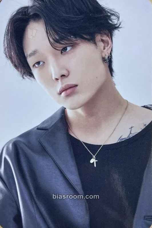 Bobby iKON WORLD TOUR TAKEOFF (2023) Photocard - iKON - iKON K-pop photocard