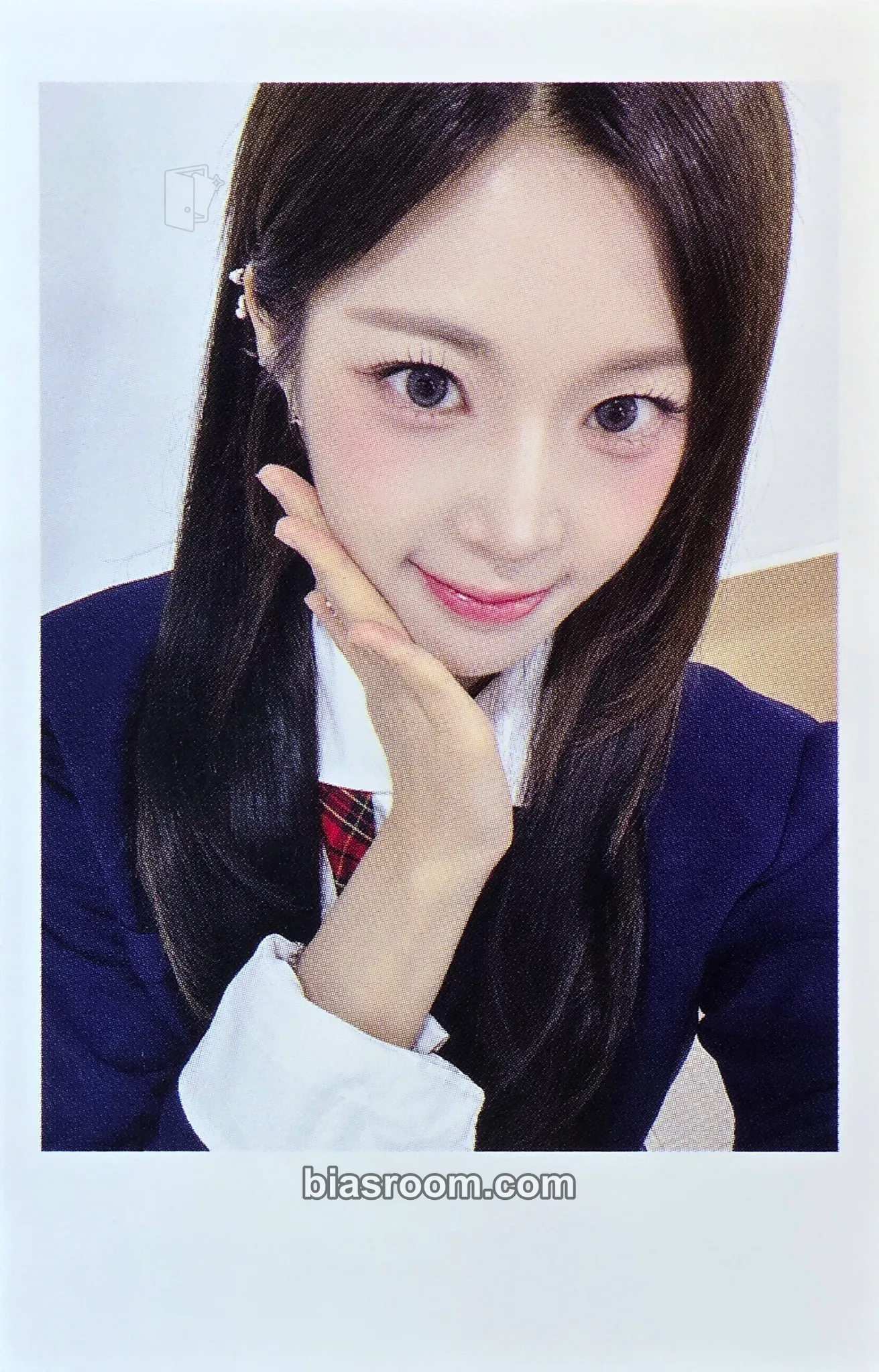 Nien Beyond Beauty Photocard - tripleS - tripleS K-pop photocard