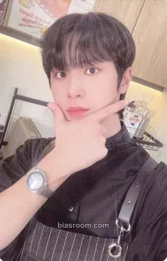 Donghan 2nd Official Fanclub Photocard - WEi - WEi K-pop photocard