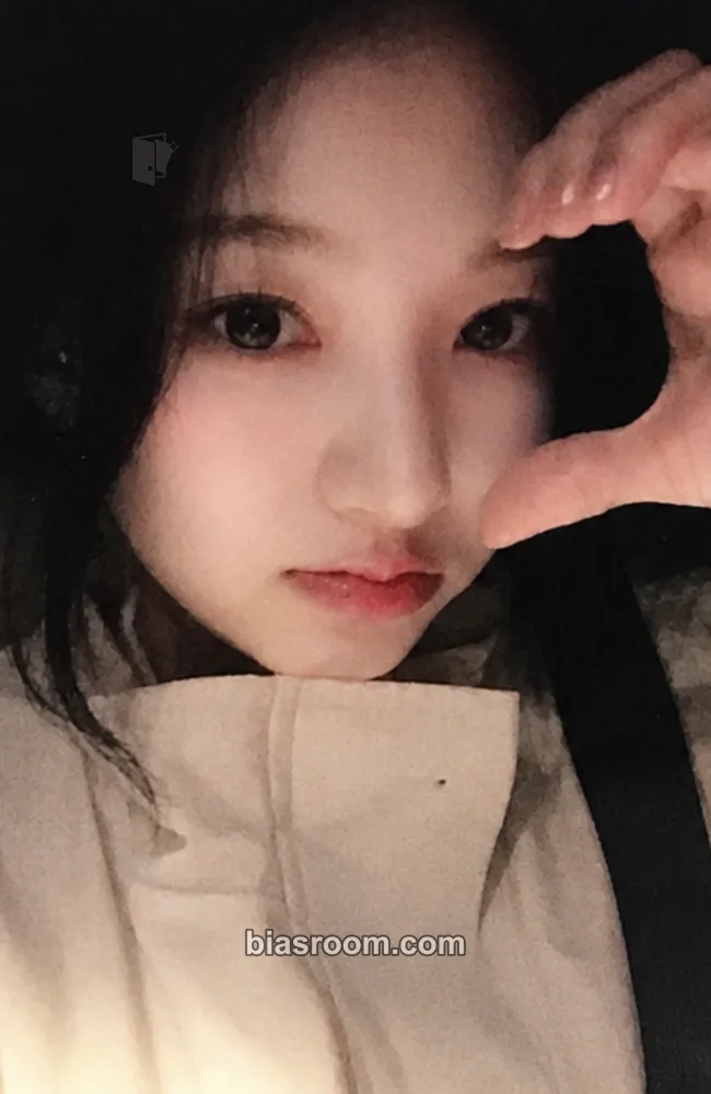 Youi 4th Tokyo Live 'SPRING ACENT' Photocard - DreamNote - DreamNote K-pop photocard