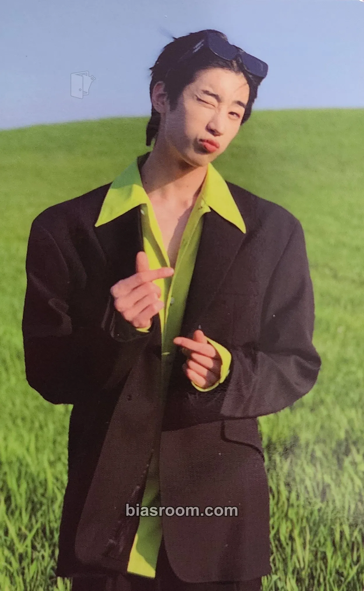 Seungwoo Fade Photocard - VICTON - VICTON K-pop photocard