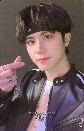 Donghan Love Pt.1 : First Love Photocard - WEi - WEi K-pop photocard