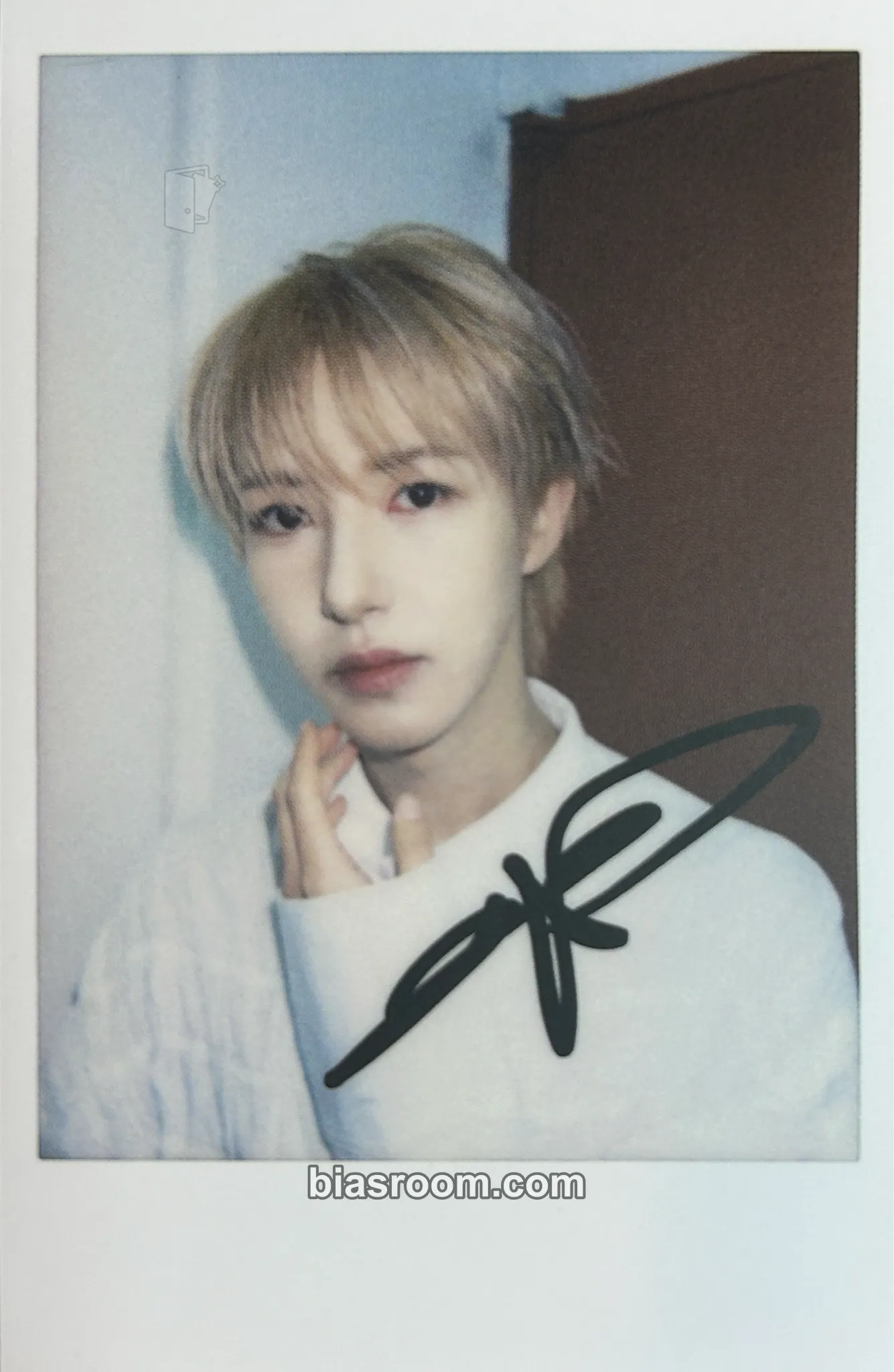 Renjun LIFESTYLE Magazine x Renjun Photocard - NCT - NCT K-pop photocard