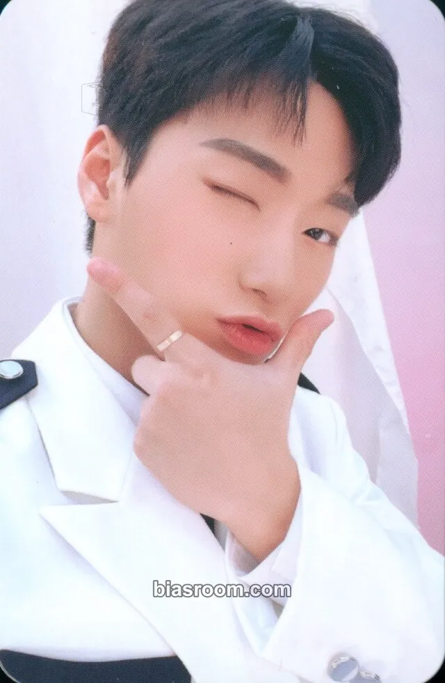 San ANITEEZ IN ILLUSION Photocard - ATEEZ - ATEEZ K-pop photocard