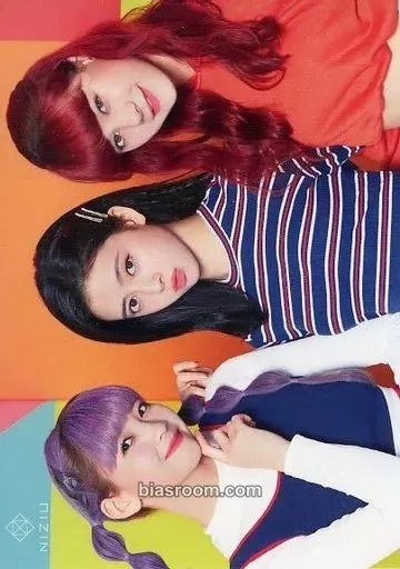 Niziu JYP Japan 2021 pop up store Photocard - NiziU - NiziU K-pop photocard