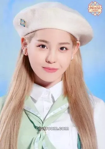 Mako NiziU Scout Official Goods Photocard - NiziU - NiziU K-pop photocard