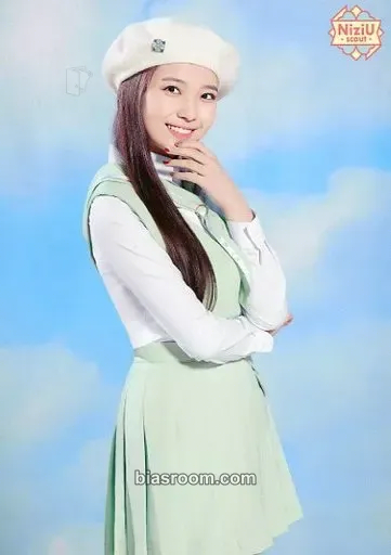 Mayuka NiziU Scout Official Goods Photocard - NiziU - NiziU K-pop photocard