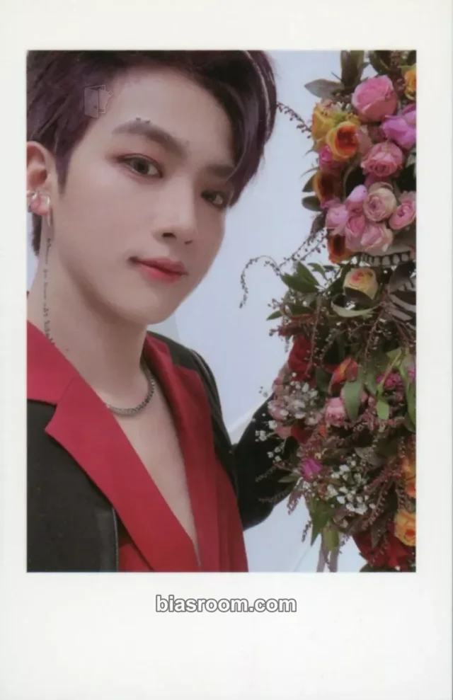 WEi - Yohan - IDENTITY : CHALLENGE Album album photocard challenge version polaroid