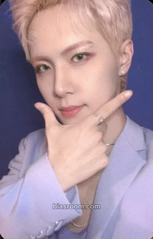 WEi - Donghan - IDENTITY : Action Album album photocard roller version