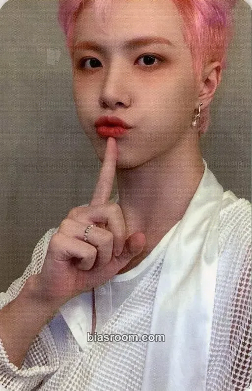 Donghan IDENTITY : Action Photocard - WEi - WEi K-pop photocard