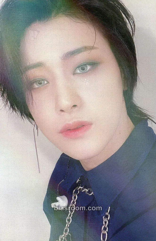 Yongha IDENTITY : CHALLENGE Photocard - WEi - WEi K-pop photocard