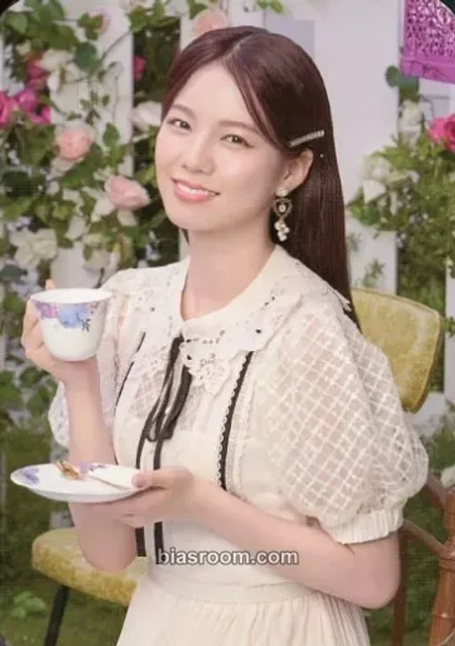 NiziU - Ayaka - 2022 SEASON'S GREETINGS “Live Together” Other season's greetings sony music japan pob (pre-order benefit)