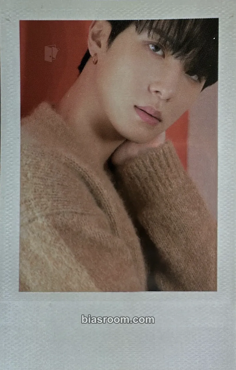 Donghan IDENTITY : First Sight Photocard - WEi - WEi K-pop photocard