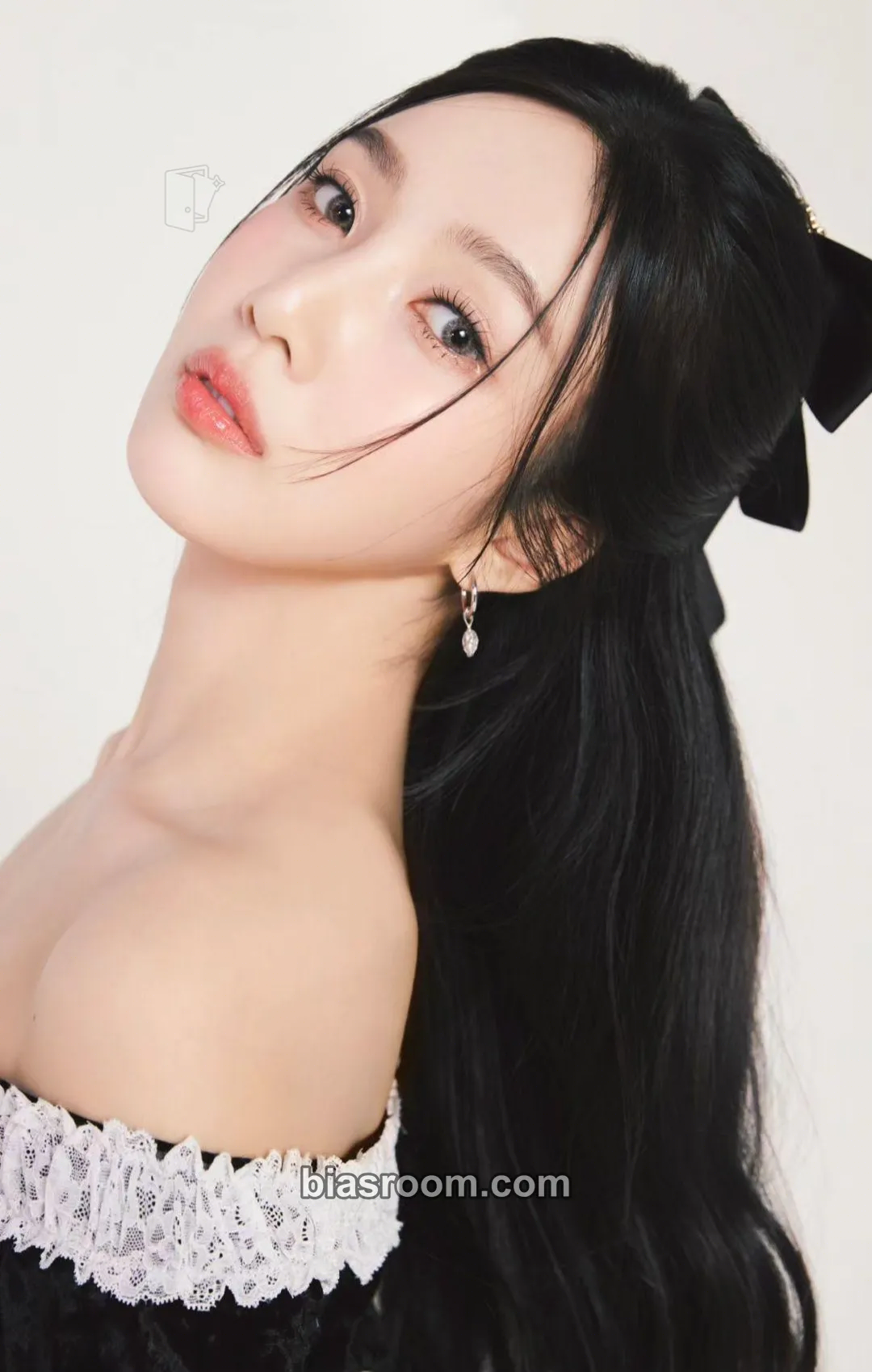 Joy 2024 Season's Greetings Photocard - Red Velvet - Red Velvet K-pop photocard