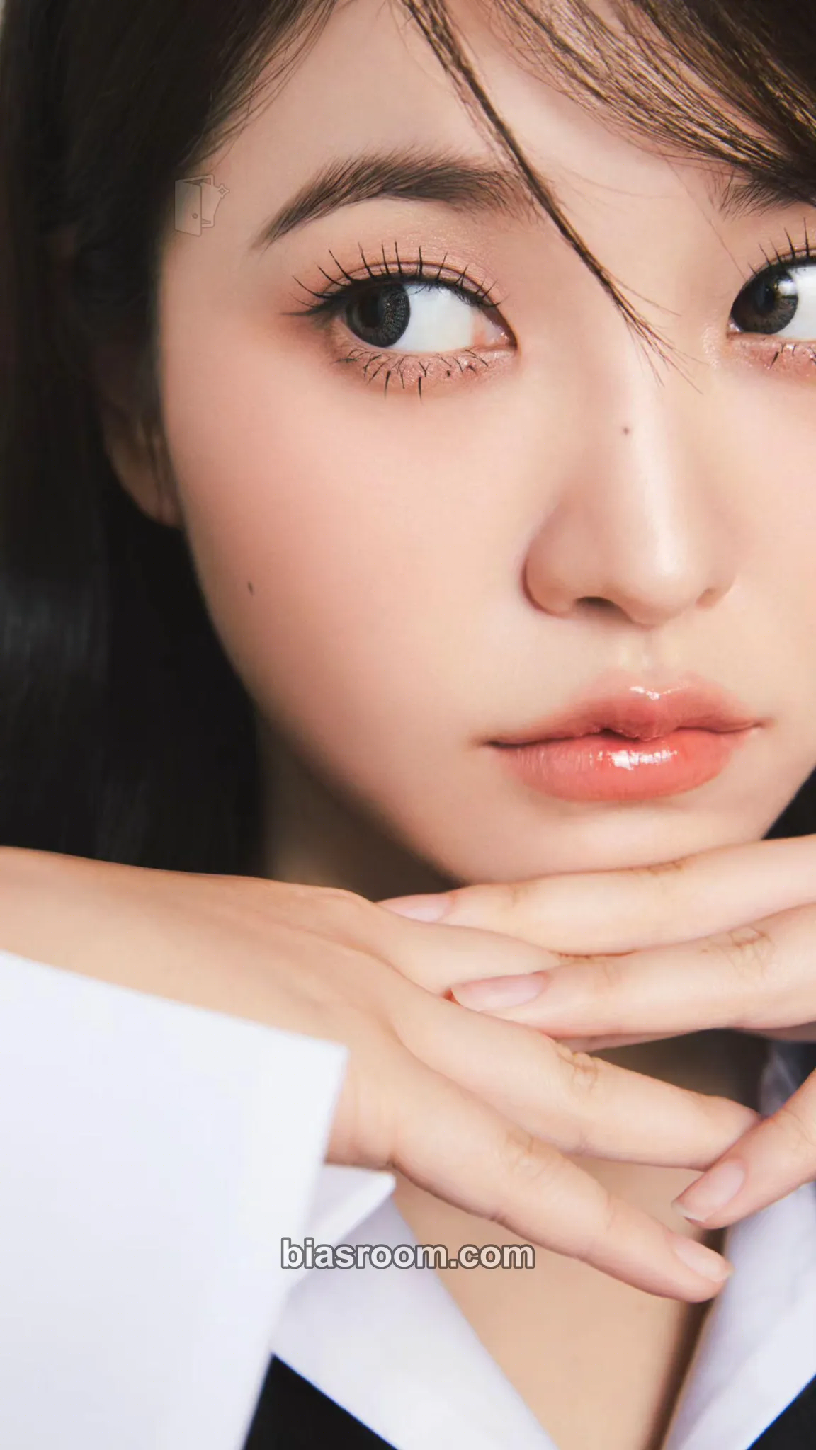 Yeri 2024 Season's Greetings Photocard - Red Velvet - Red Velvet K-pop photocard