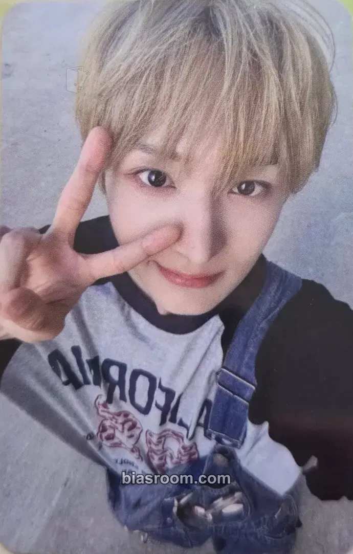 Donghwa My First Flip Photocard - KickFlip - KickFlip K-pop photocard