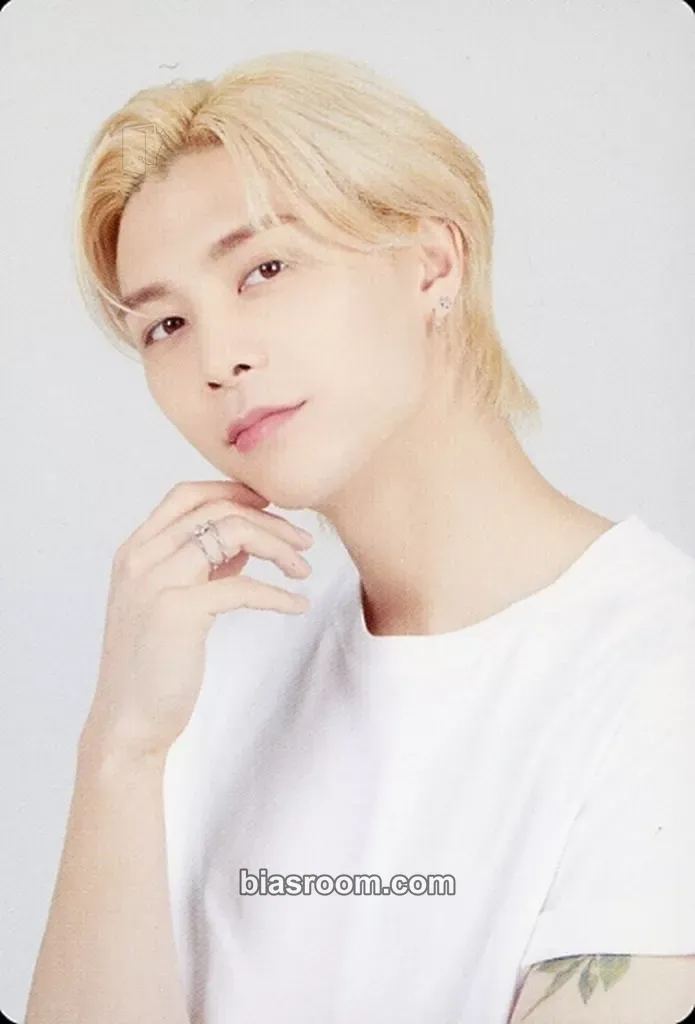 Johnny ZOZOTOWN x NCT 127 Photocard - NCT 127 - NCT 127 K-pop photocard