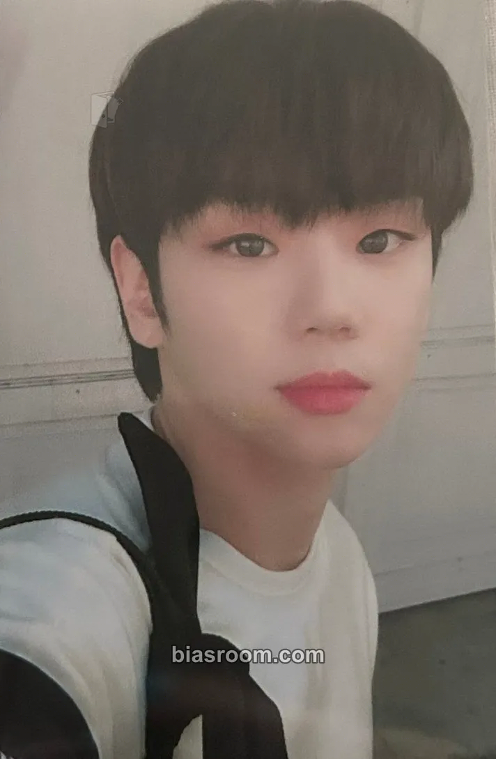 Kim Byeongkwan A.C.E EUROPE TOUR PHOTO BOOK - To Be an ACE Photocard - A.C.E - A.C.E K-pop photocard