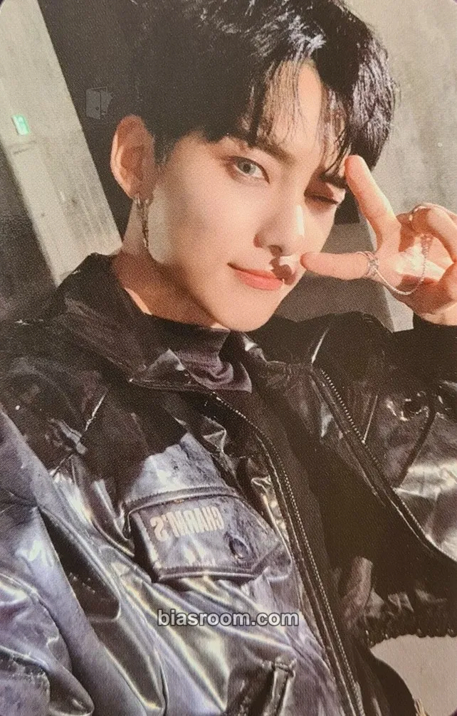 Park Junhee UNDER COVER Photocard - A.C.E - A.C.E K-pop photocard
