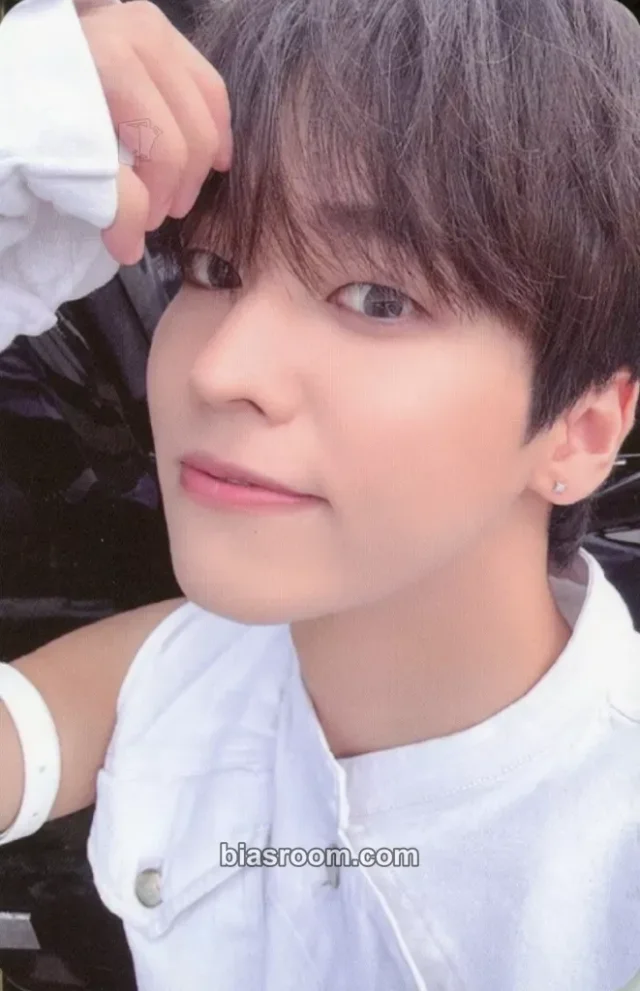 ONF - Yuto - UNBROKEN Album album photocard silenced version