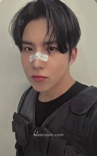 Wow A.C.E 2024 US Tour : Rewind US Photocard - A.C.E - A.C.E K-pop photocard