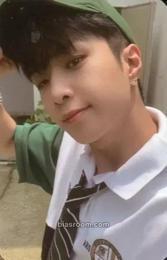 Wyatt POPPING Photocard - ONF - ONF K-pop photocard