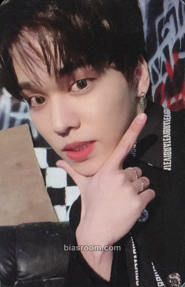 ONF - Yuto - CITY OF ONF Album album photocard onf version