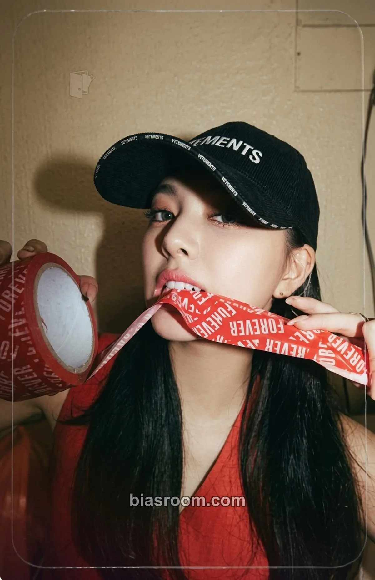 Yuna Crazy in Love Photocard - ITZY - ITZY K-pop photocard