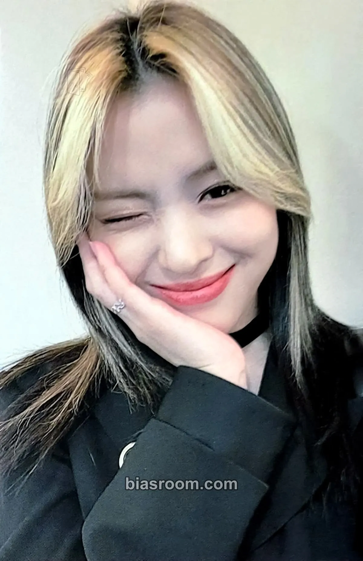 Ryujin Crazy in Love Photocard - ITZY - ITZY K-pop photocard