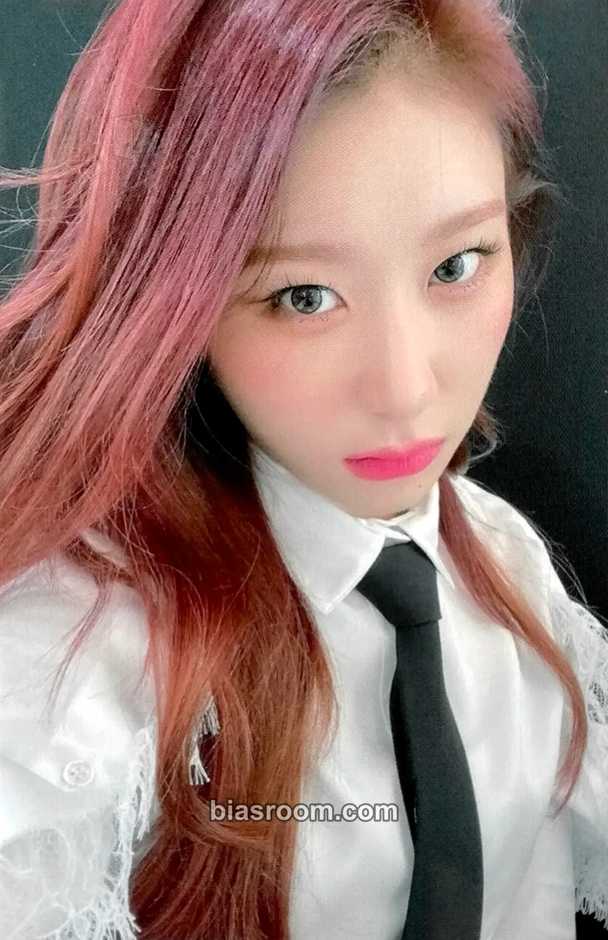 Chaeryeong Crazy in Love Photocard - ITZY - ITZY K-pop photocard