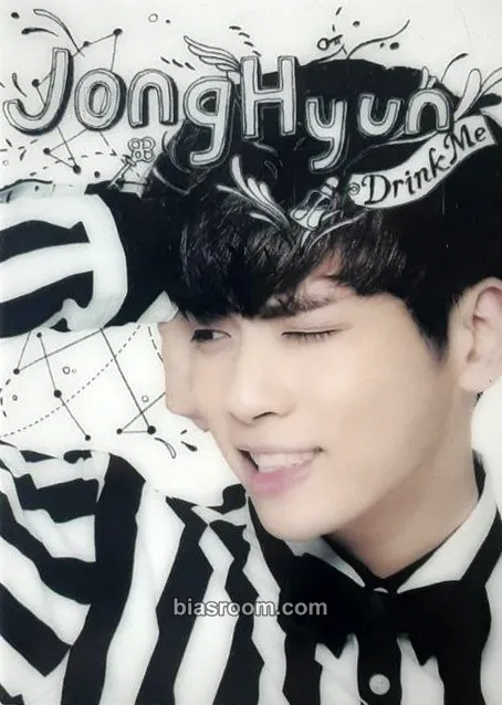 Jonghyun SHINee in Wonderland Photocard - SHINee - SHINee K-pop photocard