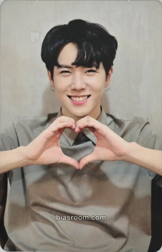 Donghan JBJ Fantasy K-pop photocard