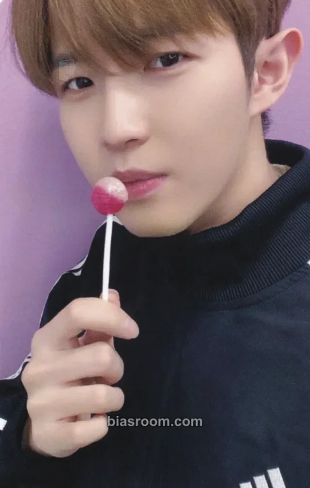 Kim Jaehwan - Jaehwan - Ponytail Album apple music fansign