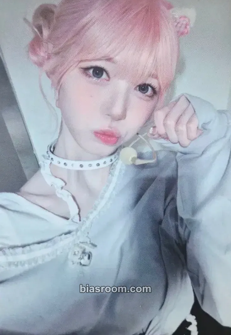 Chaewon tripleS 1st Asia Tour: My Secret New Zone Photocard - tripleS - tripleS K-pop photocard