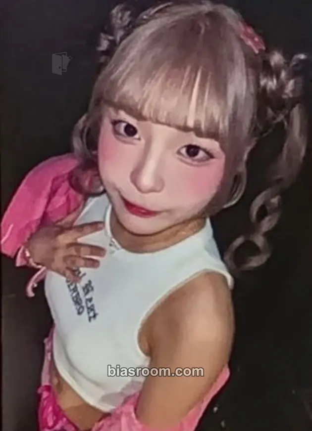 Yeonseo We;Na World Photocard - We;Na - We;Na K-pop photocard