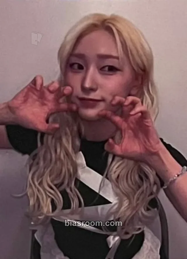 We;Na - Wony - We;Na World Album album photocard japanese album non-standard size FPO
