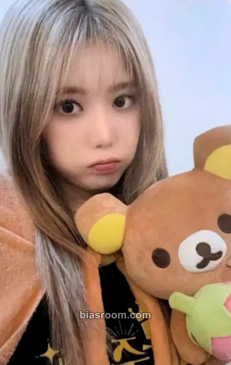Haeun LATE O’ CLOCK Photocard - Latency - Latency K-pop photocard