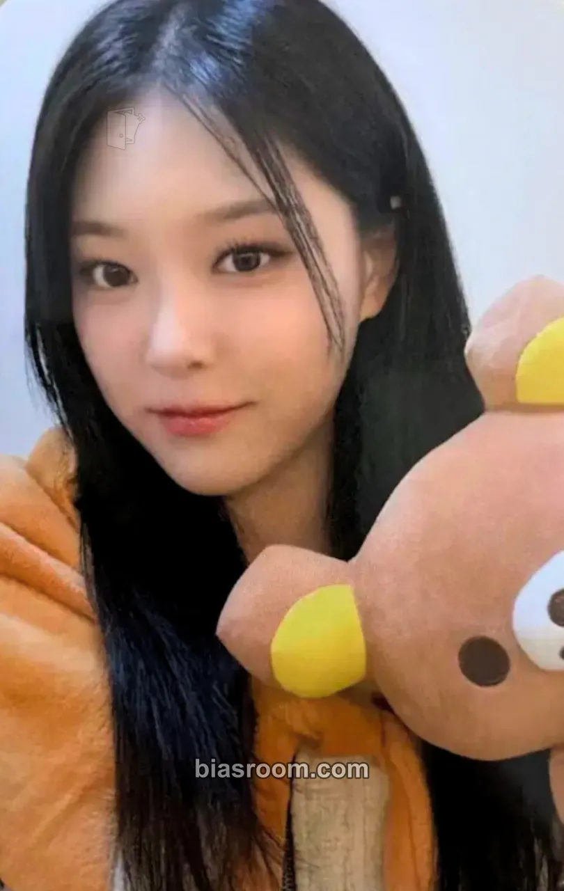 HyunJin LATE O’ CLOCK Photocard - Latency - Latency K-pop photocard