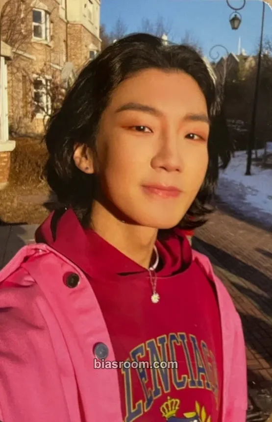Hoony HOLIDAY Photocard - WINNER - WINNER K-pop photocard