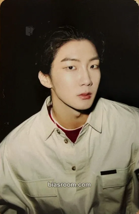 Hoony HOLIDAY Photocard - WINNER - WINNER K-pop photocard