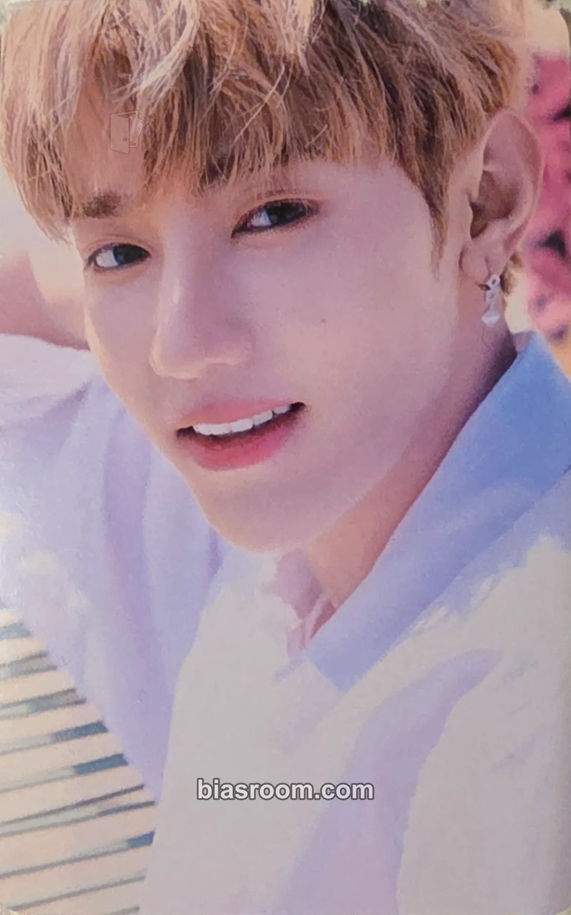 Hao Pop-up Store in Gangnam (Line Friends) Photocard - ZEROBASEONE - ZEROBASEONE K-pop photocard