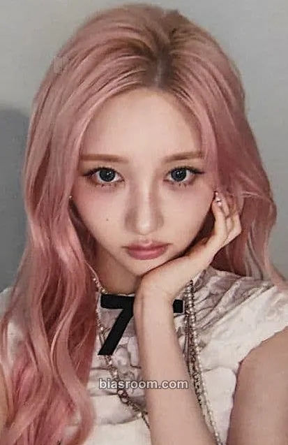 Gaeul LUCID DREAM Photocard - IVE - IVE K-pop photocard