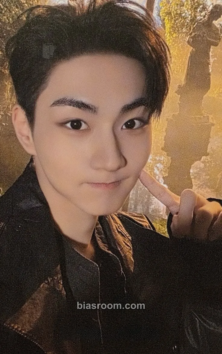 Jungwon World Tour 'Blood Saga' Photocard - ENHYPEN - ENHYPEN K-pop photocard