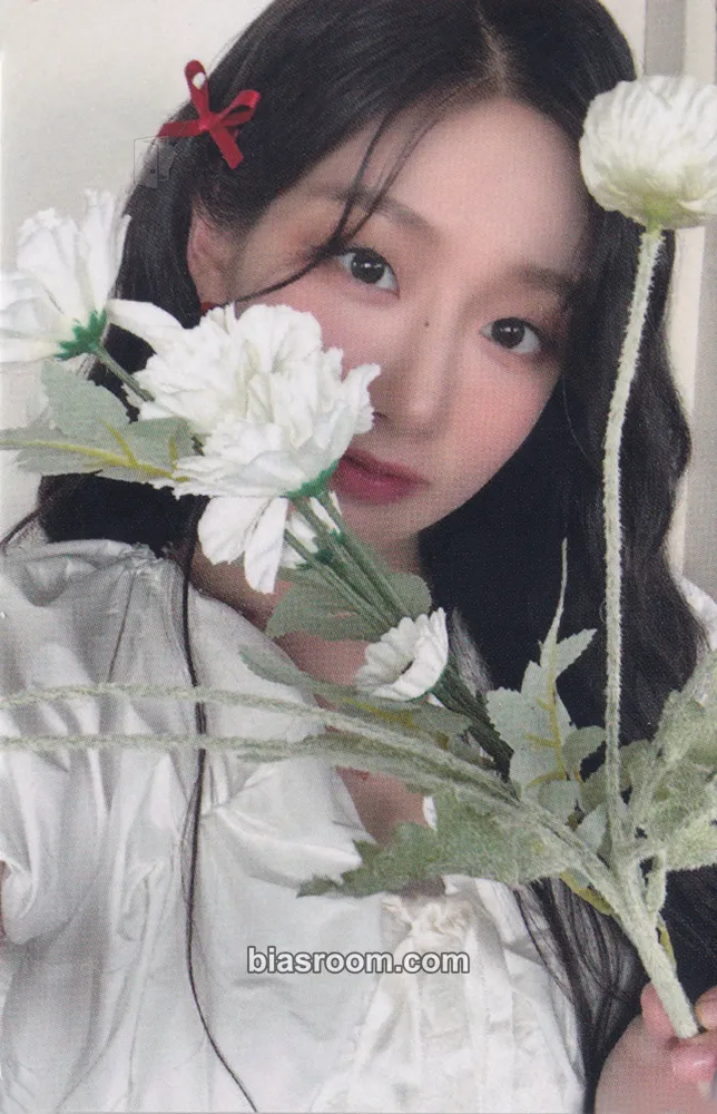 Yein YEIN THE CITY Photocard - Jeong Yein - Jeong Yein K-pop photocard