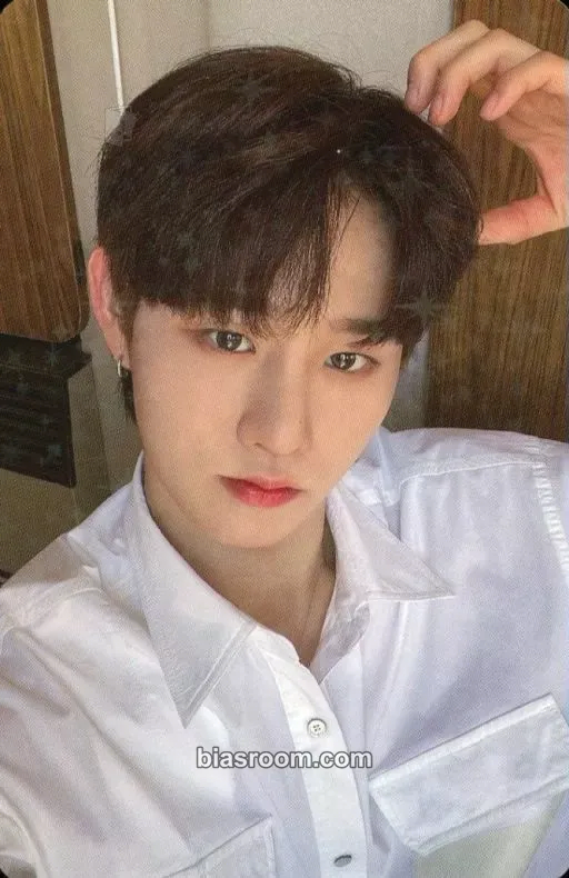 Ji Yunseo EVNNE 1st Fanmeeting in Japan: Good EVNNEing Photocard - EVNNE - EVNNE K-pop photocard