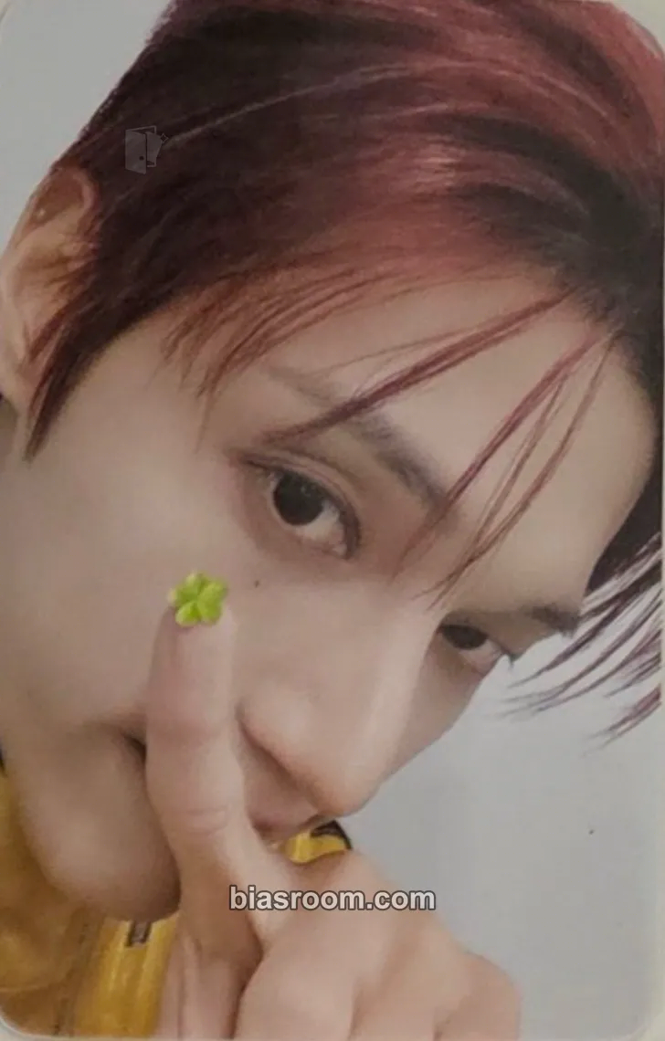 Wooyoung ANITEEZ IN COLOR Photocard - ATEEZ - ATEEZ K-pop photocard