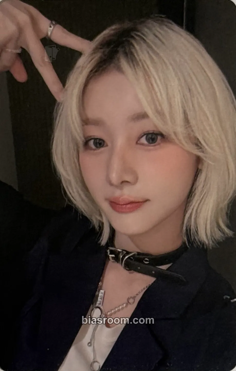 Ako 2026 DEBUT POP UP Photocard - UNCHILD - UNCHILD K-pop photocard