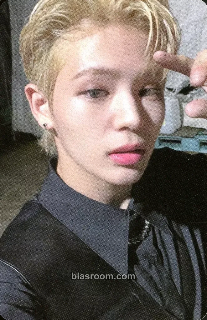 Mun Junghyun Target: ME Photocard - EVNNE - EVNNE K-pop photocard