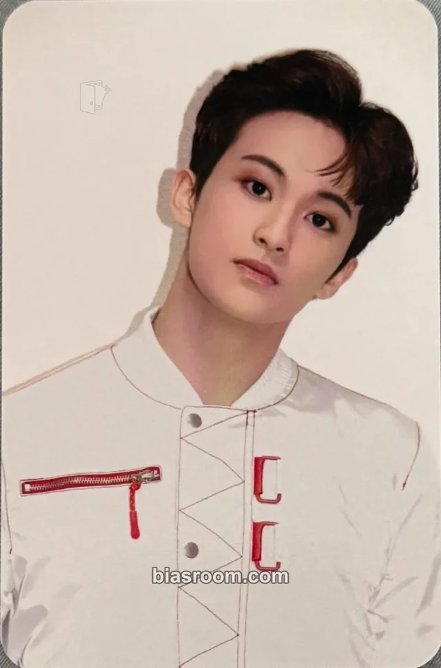 NCT 127 - Mark - Neo City: The Origin (1st NCT127 Tour) Event dvd version