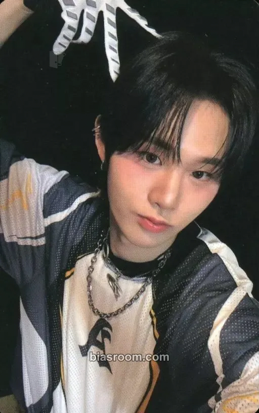 Ji Yunseo 2025 EVNNE CONCERT ‘SET N GO’ Photocard - EVNNE - EVNNE K-pop photocard
